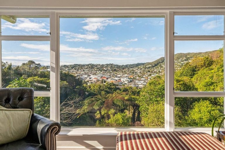 Photo of property in 67 Chamberlain Road, Karori, Wellington, 6012