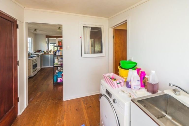 Photo of property in 4 Seafront Road, Castlecliff, Whanganui, 4501