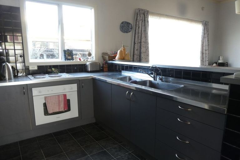 Photo of property in 17 Peel Street, Westport, 7825