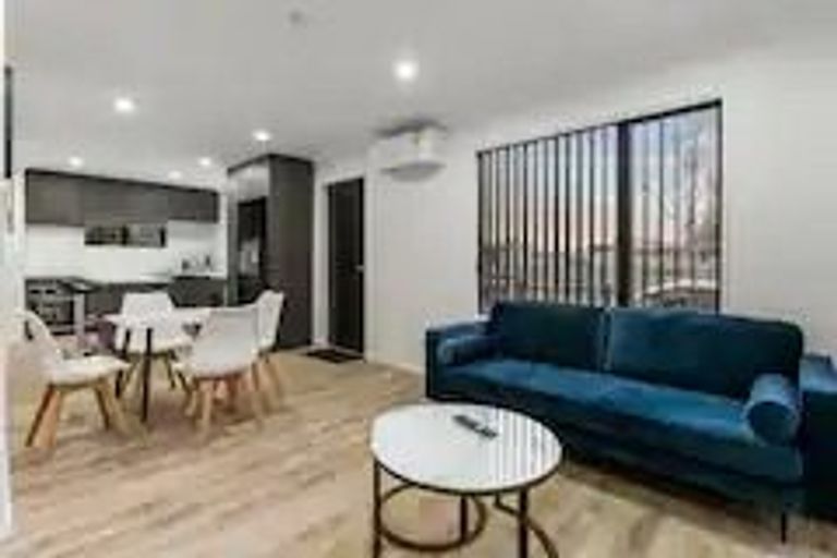 Photo of property in 18b Jupiter Street, Rosehill, Papakura, 2113