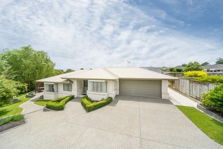 Photo of property in 63 Pacific Drive, Fitzherbert, Palmerston North, 4410