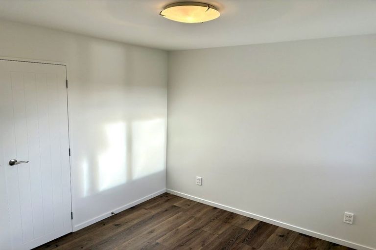 Photo of property in 13 Marbella Crescent, Oteha, Auckland, 0632