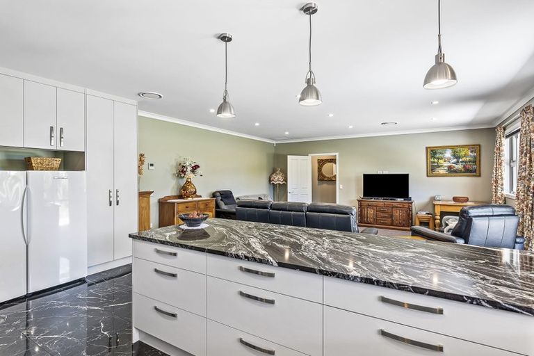 Photo of property in 3-9 Seddon Street, Waikanae, 5036