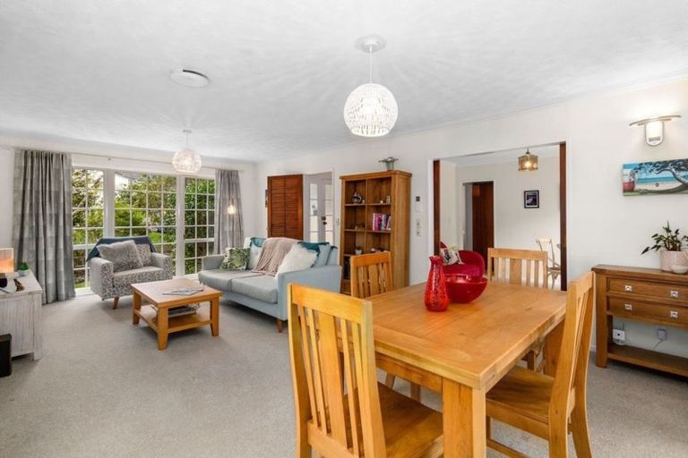 Photo of property in 53 Cambrian Street, Churton Park, Wellington, 6037