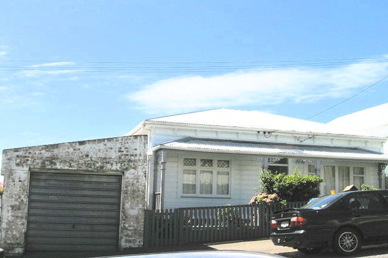 Photo of property in 34 Hall Street, Newtown, Wellington, 6021