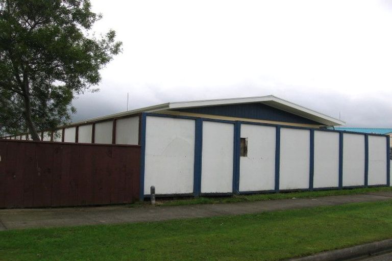 Photo of property in 45 Acacia Street, Kelvin Grove, Palmerston North, 4414