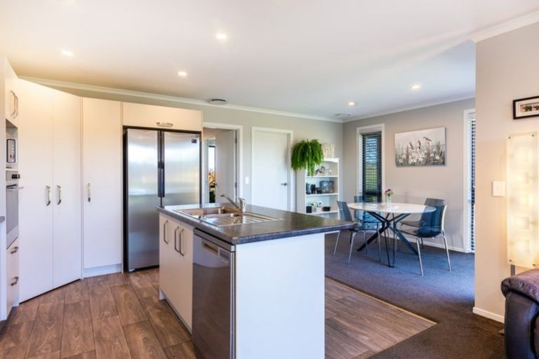 Photo of property in 48 Huka Heights Drive, Rangatira Park, Taupo, 3330