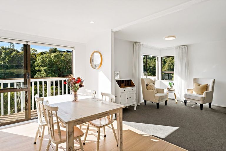 Photo of property in 14 Awaruku Road, Torbay, Auckland, 0630