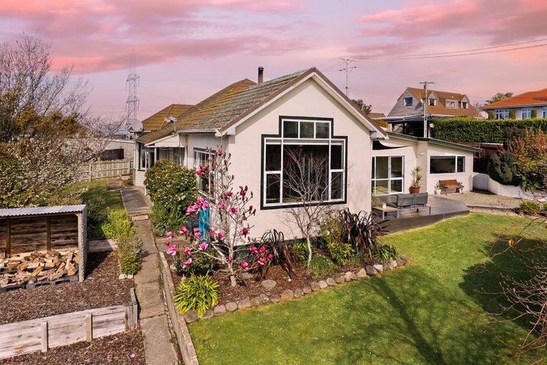 Photo of property in 215 Elgin Road, Balaclava, Dunedin, 9011