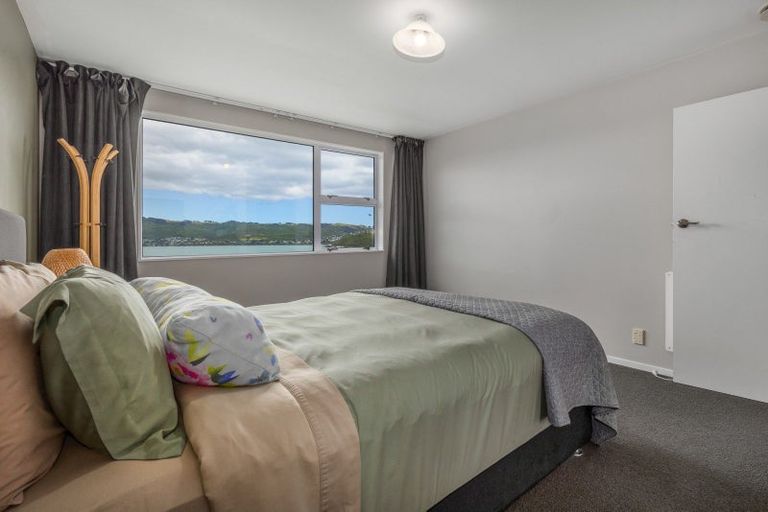 Photo of property in 9 Ayr Place, Papakowhai, Porirua, 5024