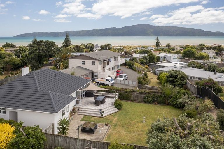 Photo of property in 21 Arthur Street, Paraparaumu Beach, Paraparaumu, 5032