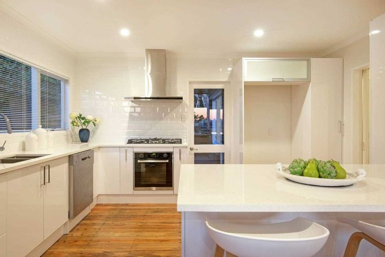 Photo of property in 24 Gills Road, Bucklands Beach, Auckland, 2014