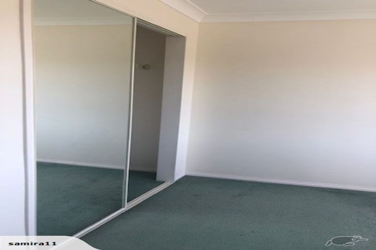 Photo of property in 25 The Enclave, Totara Heights, Auckland, 2105