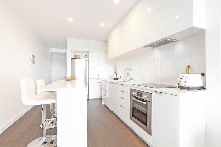 Photo of property in 9/83 Hinemoa Street, Birkenhead, Auckland, 0626