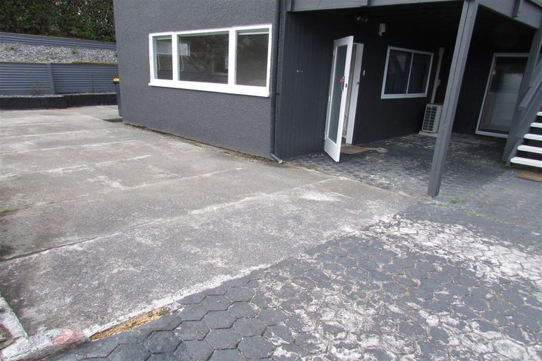 Photo of property in 100 Main South Road, Karoro, Greymouth, 7805