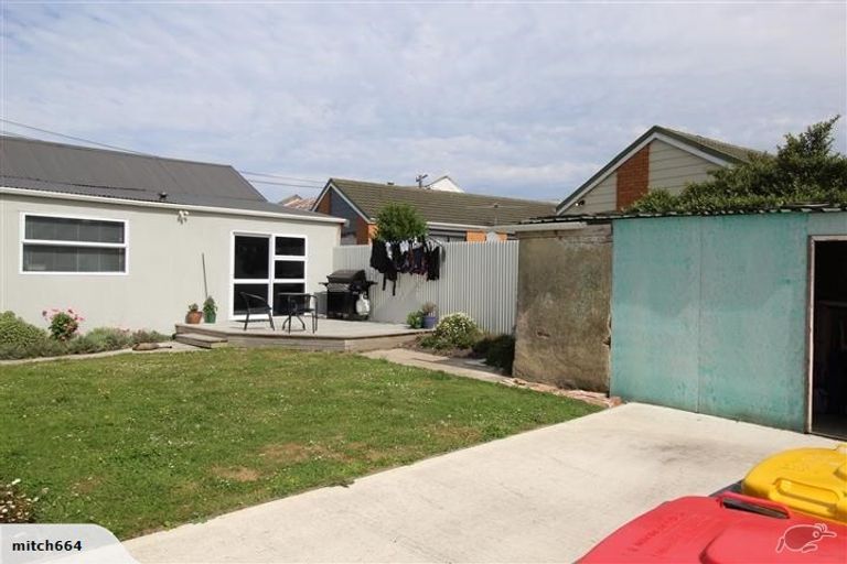 Photo of property in 42 Bathgate Street, South Dunedin, Dunedin, 9012