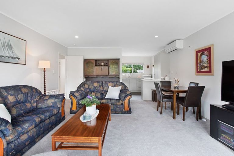 Photo of property in 96b Lakeside Drive, Orewa, 0931