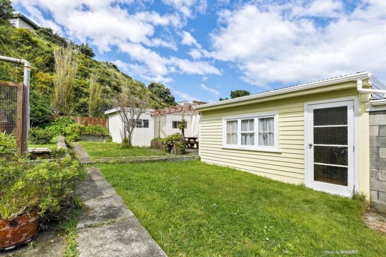 Photo of property in 4 Rahui Street, Strathmore Park, Wellington, 6022