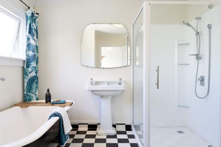 Photo of property in 210 Pattison Road, Akina, Hastings, 4122