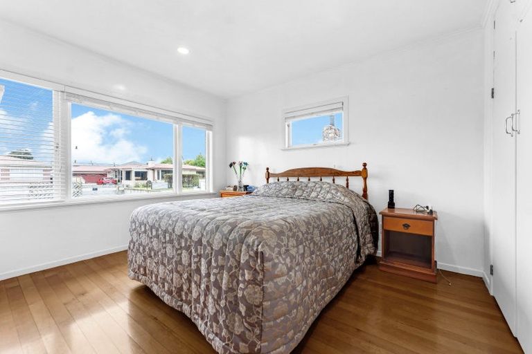Photo of property in 6 Paterson Avenue, Pukekohe, 2120