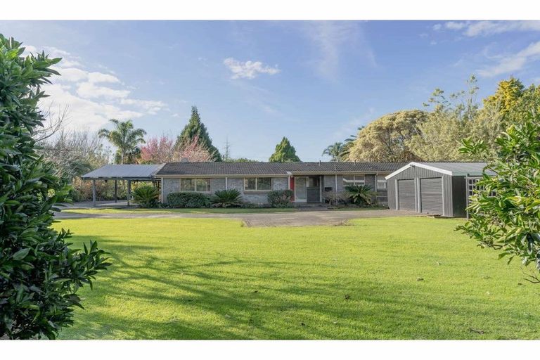 Photo of property in 11 Riverview Road, Kerikeri, 0230