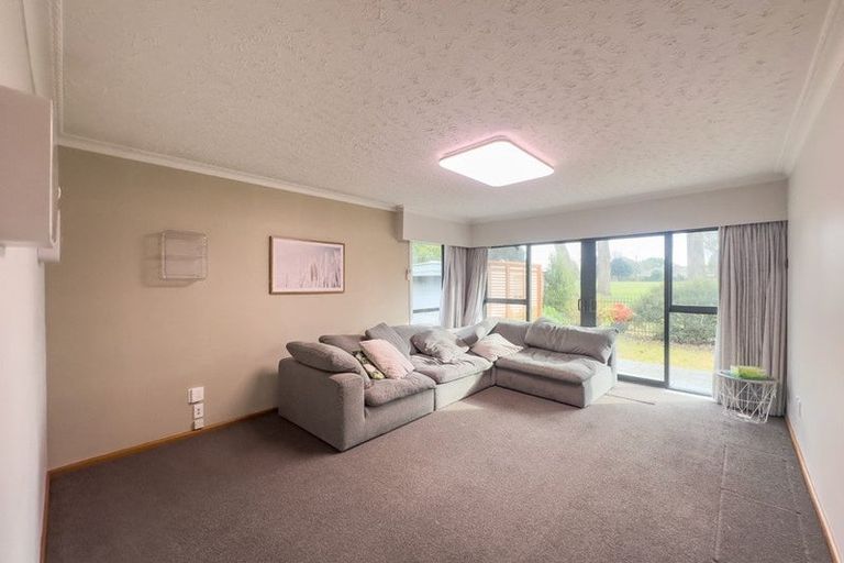 Photo of property in 3a Farnham Place, Ilam, Christchurch, 8041