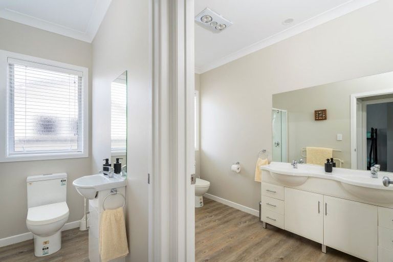 Photo of property in 4 Eyre Street, Whitianga, 3510