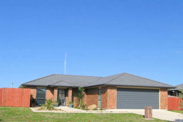 Photo of property in 11 Sarah Place, Papamoa Beach, Papamoa, 3118