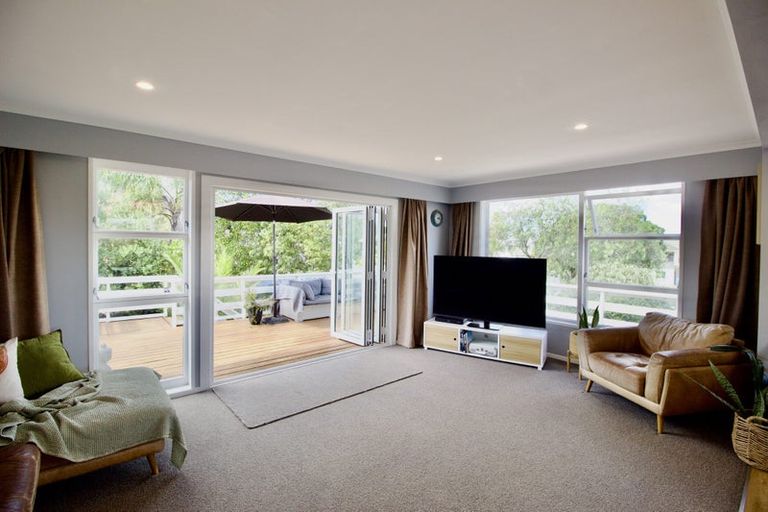 Photo of property in 53 Zealandia Road, Manly, Whangaparaoa, 0930