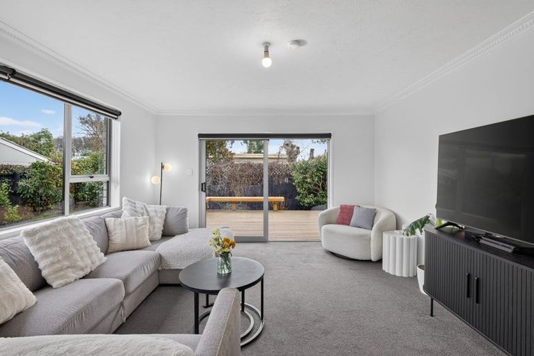 Photo of property in 2/37 Petrie Street, Richmond, Christchurch, 8013