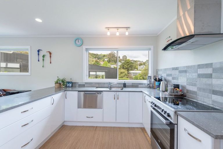 Photo of property in 33 Tosswill Road, Tahunanui, Nelson, 7011