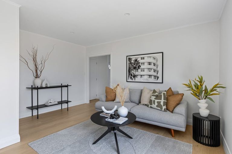 Photo of property in 15c Hamurana Place, Te Atatu Peninsula, Auckland, 0610