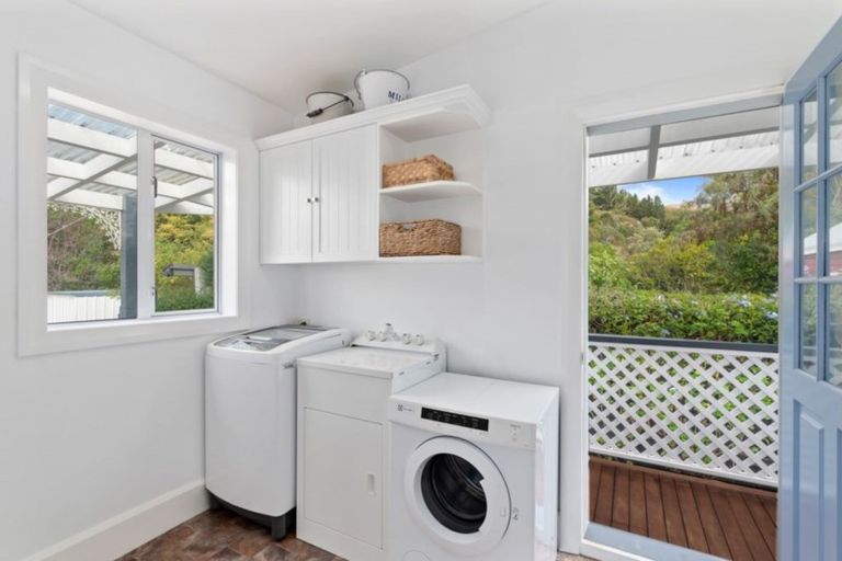 Photo of property in 19 Bay View Road, Raglan, 3225