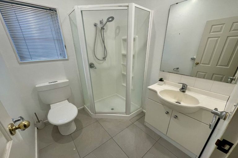 Photo of property in 3 Ridley Green, Churton Park, Wellington, 6037