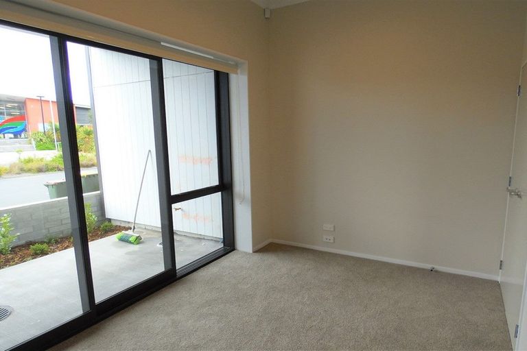 Photo of property in 25 De Havilland Road, Hobsonville, Auckland, 0618