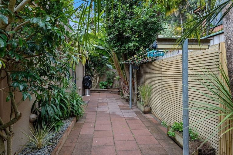 Photo of property in 56 West End Road, Ohope, 3121