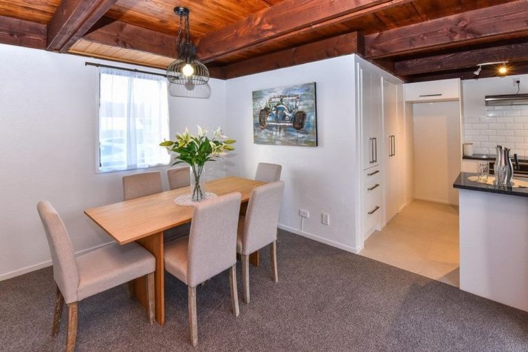 Photo of property in 2/6 Alexander Avenue, Papatoetoe, Auckland, 2025