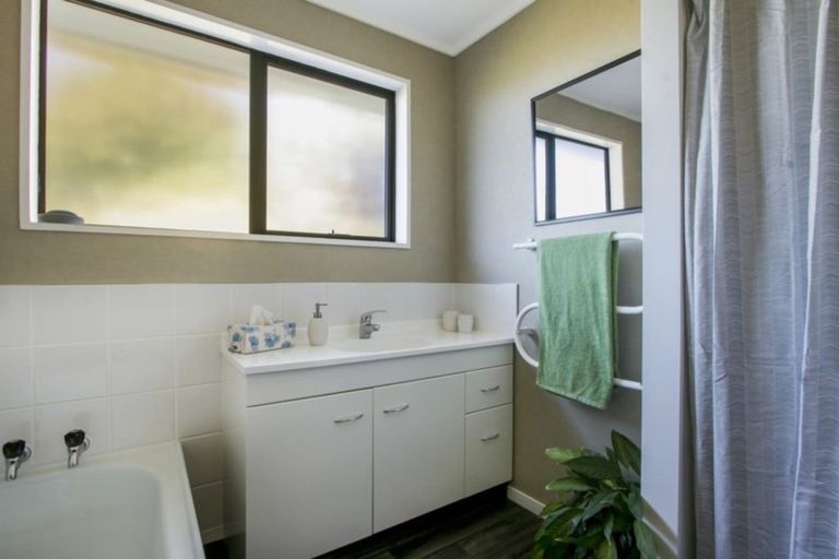 Photo of property in 17 Kea Street, Katikati, 3129