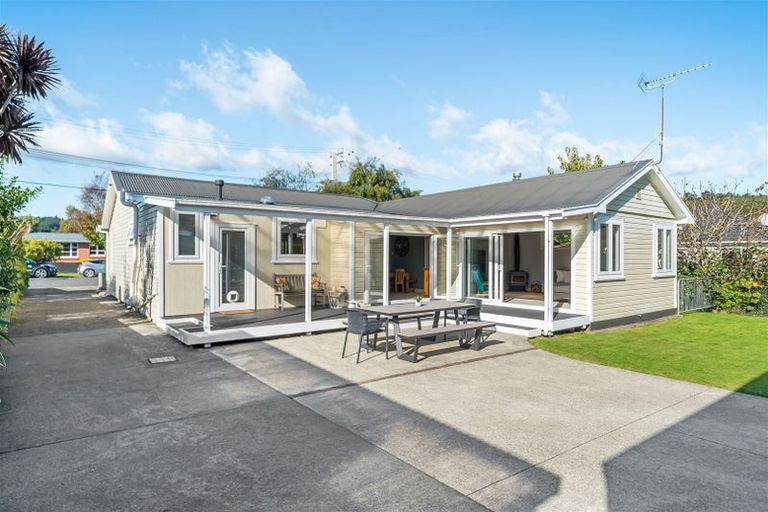 Photo of property in 25 Henry Street, Ebdentown, Upper Hutt, 5018