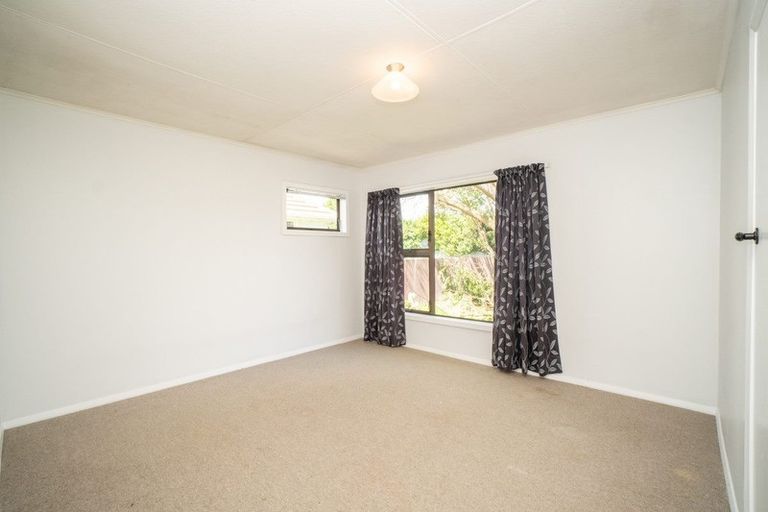 Photo of property in 12 Rochester Street, Awapuni, Palmerston North, 4412