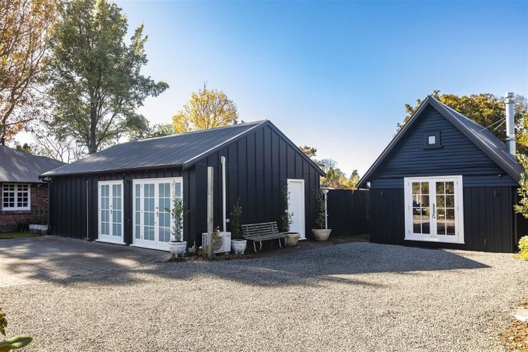 Photo of property in 180 Fendalton Road, Fendalton, Christchurch, 8052