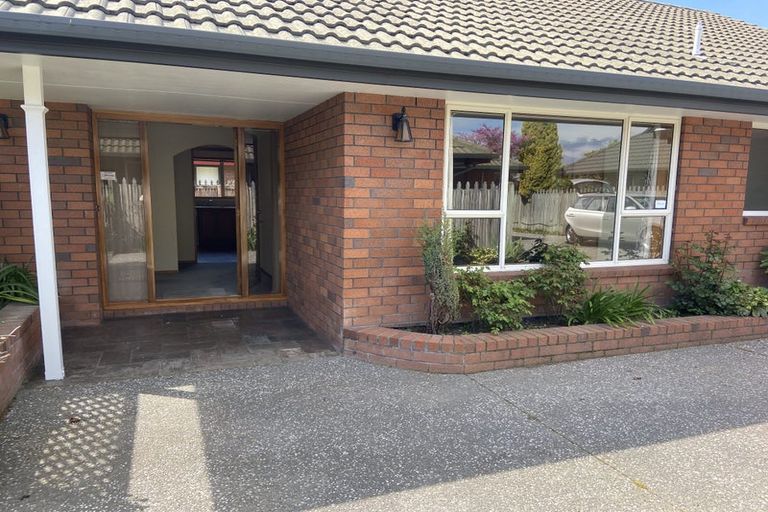 Photo of property in 2/42f Merrin Street, Avonhead, Christchurch, 8042
