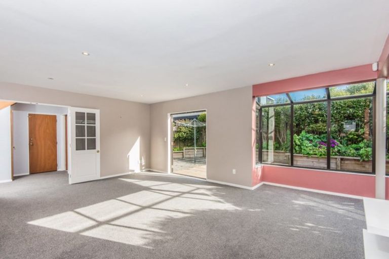 Photo of property in 45a Satara Crescent, Khandallah, Wellington, 6035