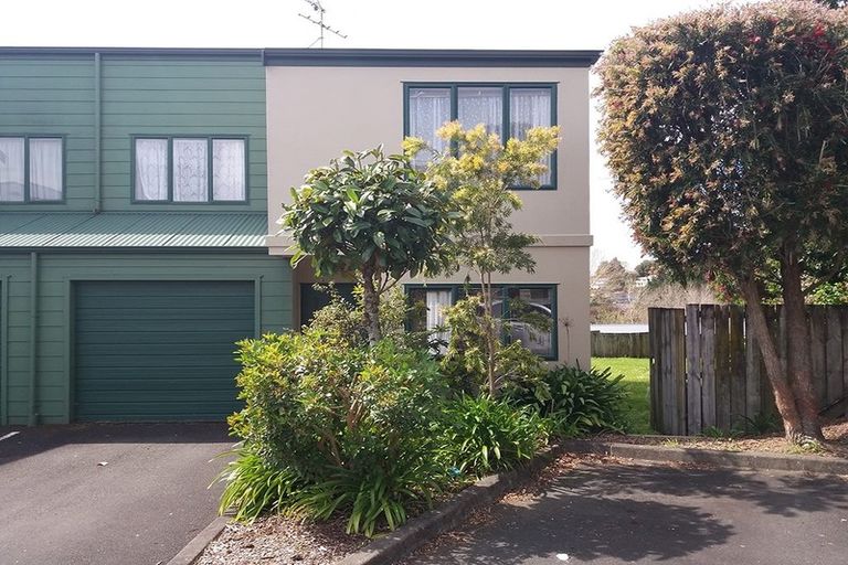 Photo of property in 6/42a Park Avenue, Papatoetoe, Auckland, 2025