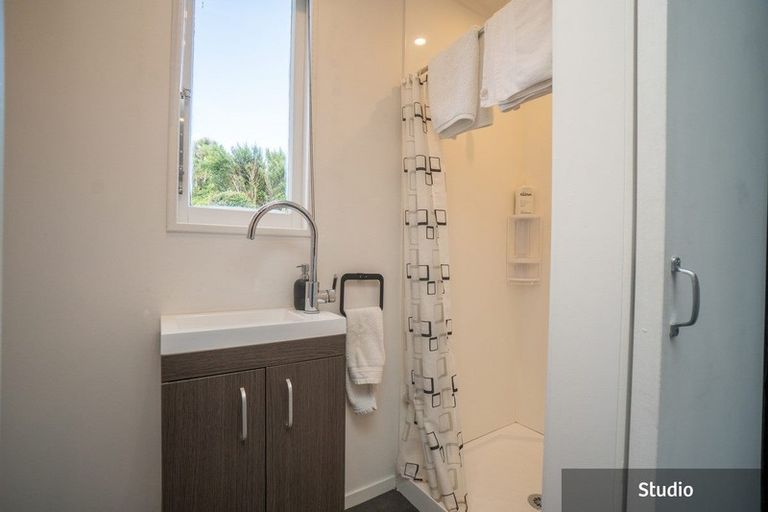 Photo of property in 12 Phoenix Avenue, Hokowhitu, Palmerston North, 4410