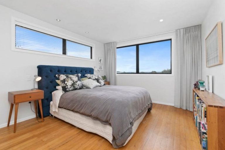 Photo of property in 35 Seaway Terrace, Otumoetai, Tauranga, 3110