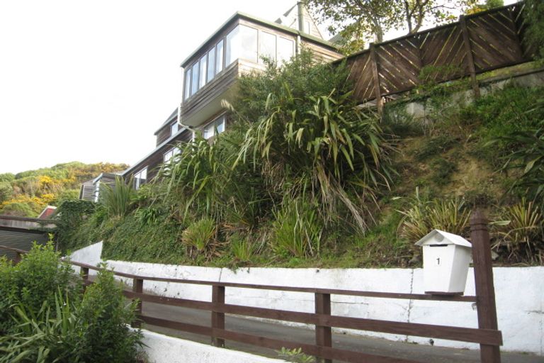Photo of property in 1 Paparata Street, Karori, Wellington, 6012