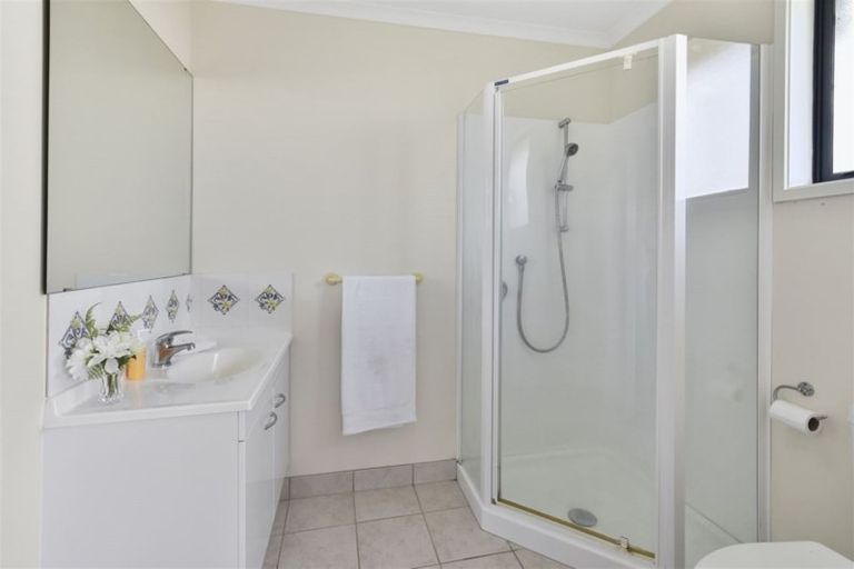 Photo of property in 19 Frederick Reece Drive, The Gardens, Auckland, 2105