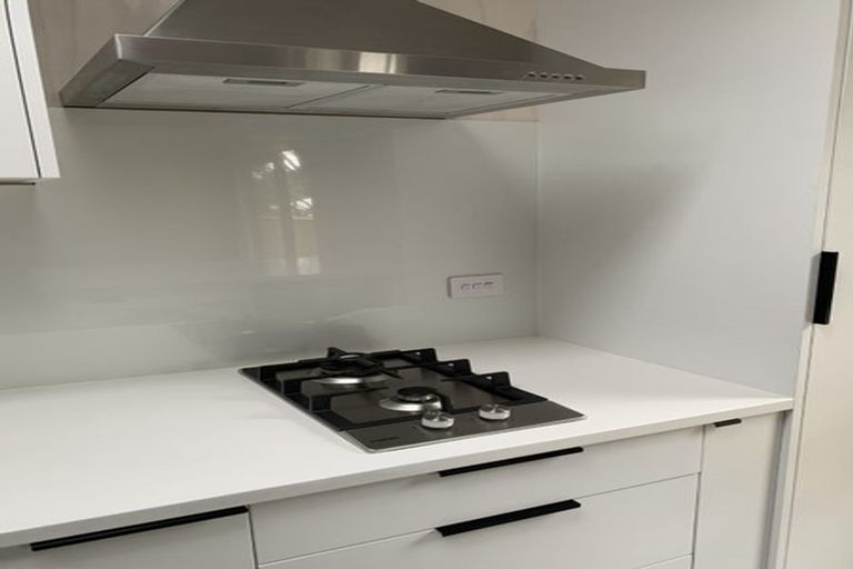 Photo of property in 16 Springtime Crescent, Stanmore Bay, Whangaparaoa, 0932