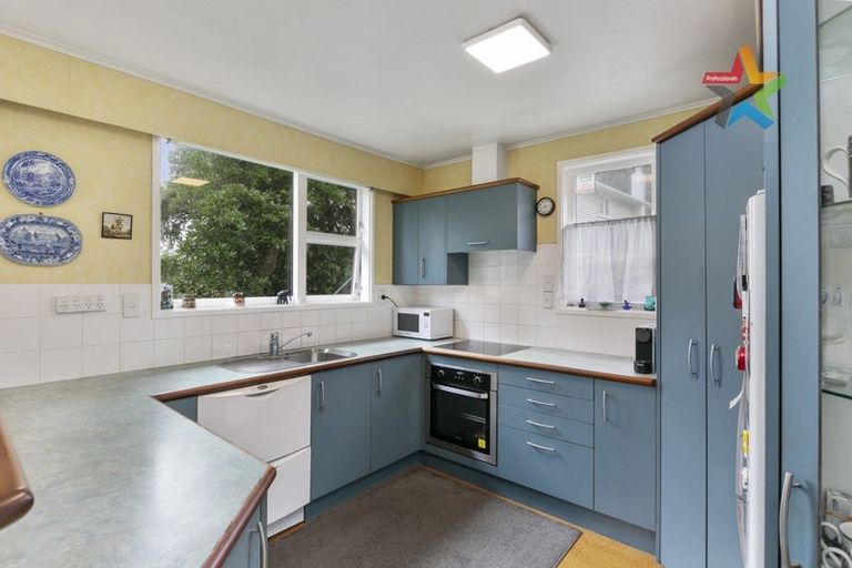 Photo of property in 22a Trelissick Crescent, Ngaio, Wellington, 6035